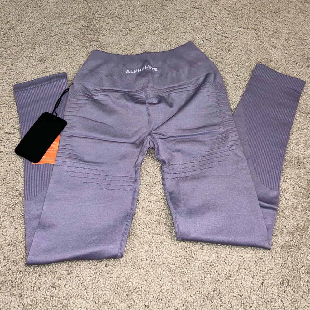 Alphalete Ozone leggings - lavender